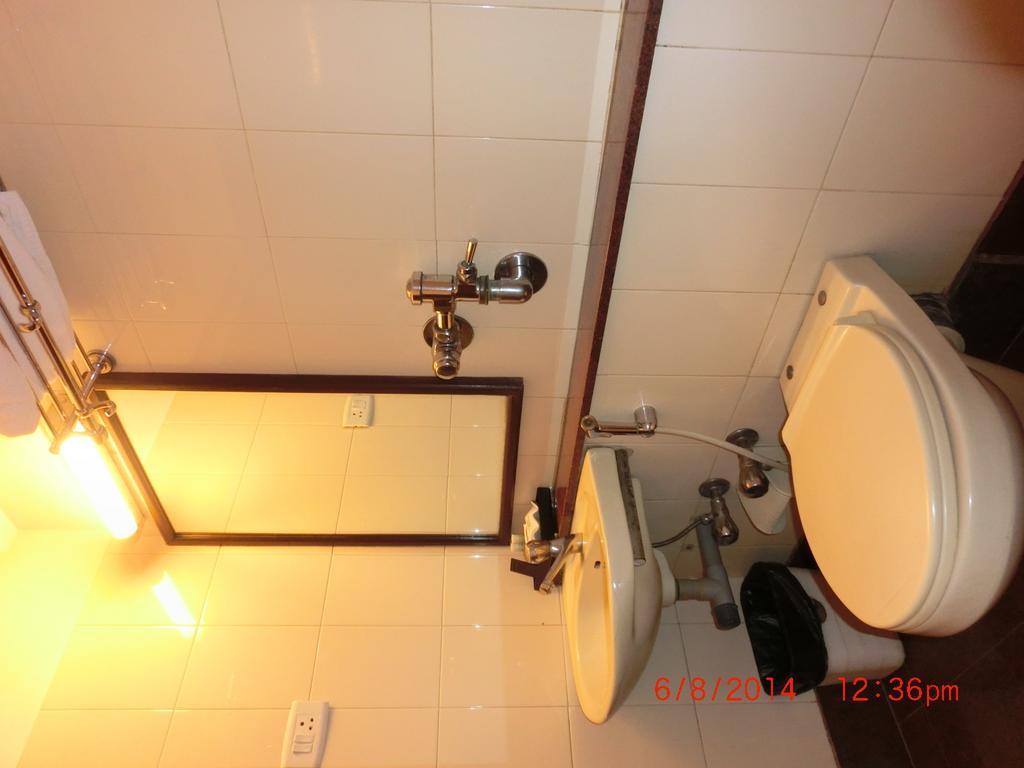 Hotel Thulashi Park Chennai Ruang foto