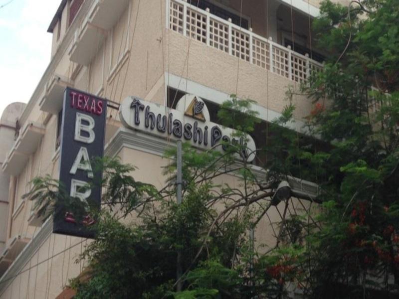 Hotel Thulashi Park Chennai Bagian luar foto