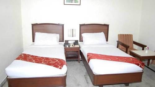 Hotel Thulashi Park Chennai Bagian luar foto